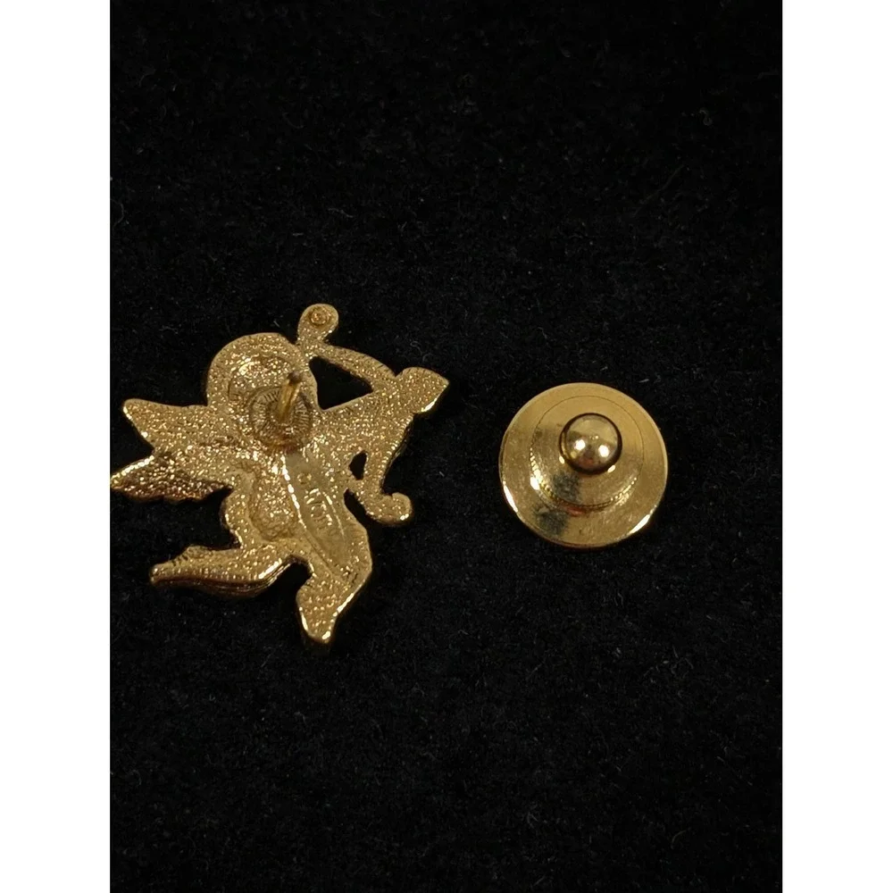 Vintage Avon Cherub Angel Tack Pin Gold Tone Signed‎ Cupid Brooch